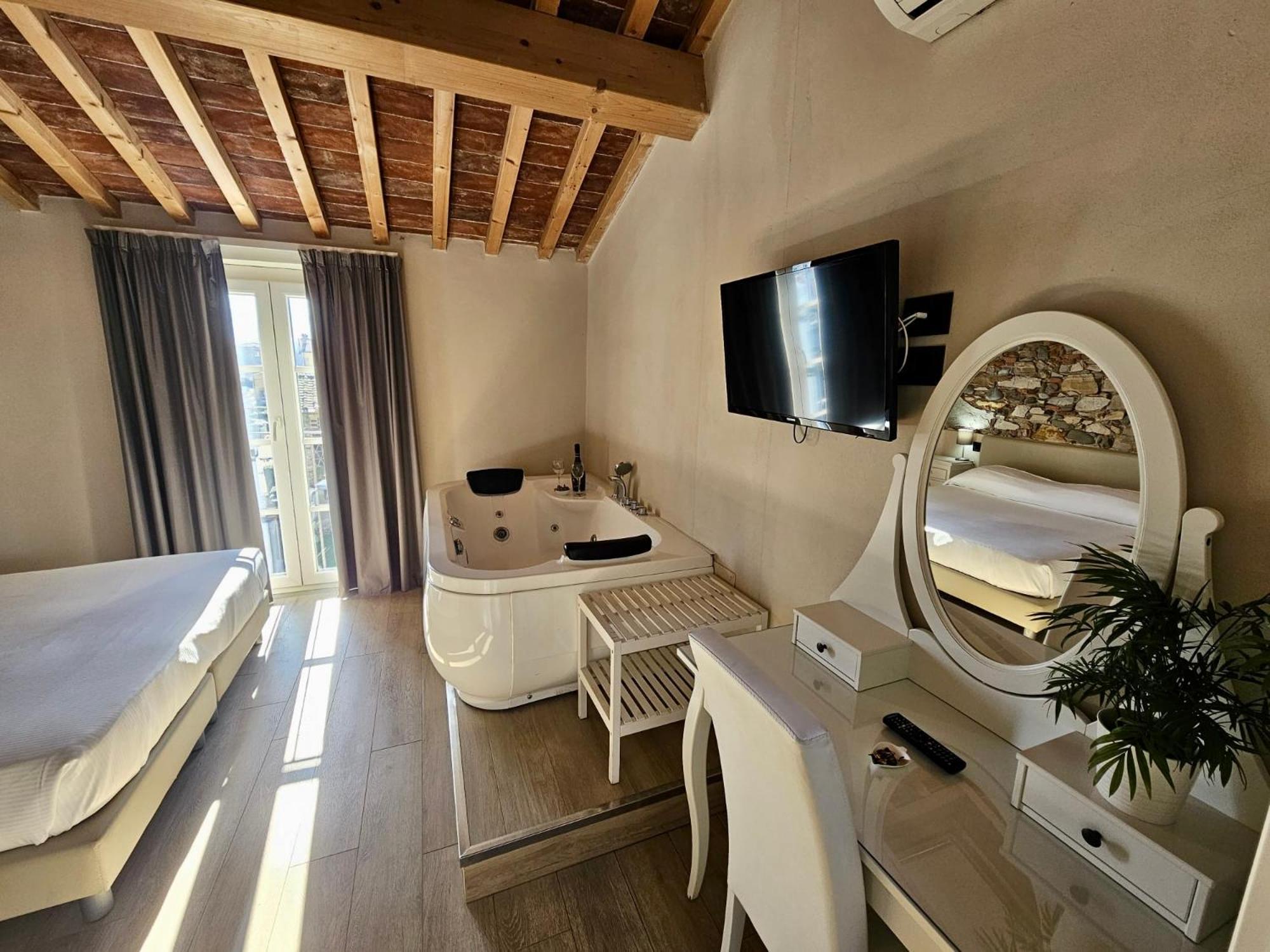 Il Tiglio Jacuzzi&sauna Couette-café *