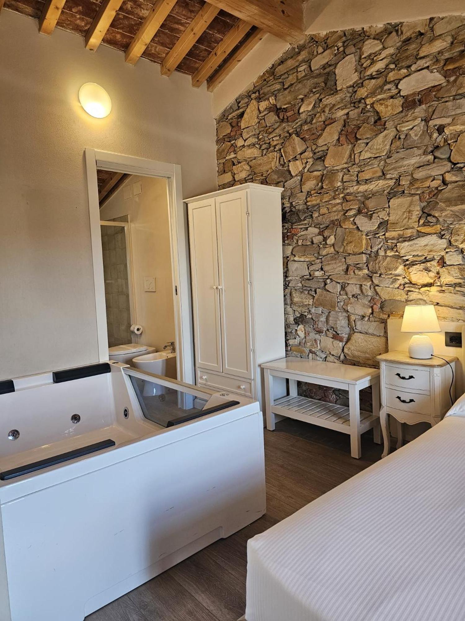 Il Tiglio Jacuzzi&sauna *